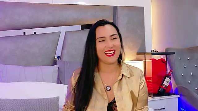 Snapshot of Evangeline_Taylorr chatting on 11.11.25 Evangeline Taylorr online show from 11.11.25