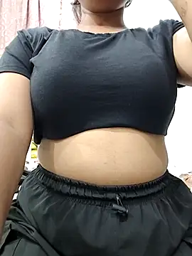 Snapshot of MohiniHott chatting on 09.26.25 MohiniHott online show from 09.26.25