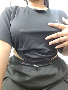 Snapshot of MohiniHott chatting on 10.03.25 MohiniHott online show from 10.03.25