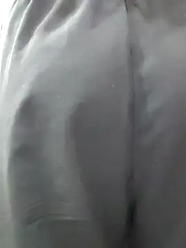 Snapshot of MohiniHott chatting on 10.04.25 MohiniHott online show from 10.04.25