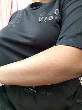 Snapshot of MohiniHott chatting on 10.11.25 MohiniHott online show from 10.11.25