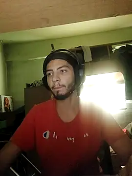 Snapshot of kleineid77 chatting on 10.26.25 kleineid77 online show from 10.26.25