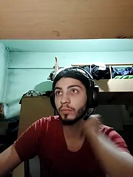 Snapshot of kleineid77 chatting on 11.05.25 kleineid77 online show from 11.05.25