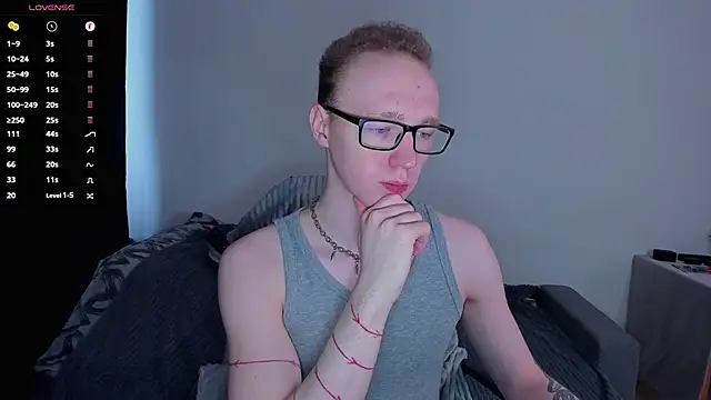 Snapshot of Alex_silents chatting on 04.23.26 Alex silents online show from 04.23.26
