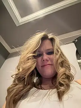 Snapshot of SashaBaby69 chatting on 01.25.25 SashaBaby69 online show from 01.25.25