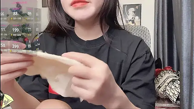 Berrysweet 68 online show from 02.12.25