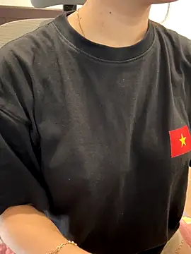 Berrysweet 68 online show from 09.27.25