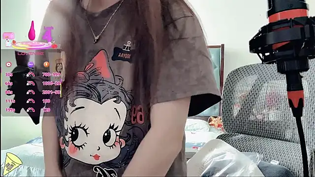 Berrysweet 68 online show from 10.08.25