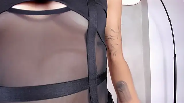 Snapshot of honeyhot69__ chatting on 01.04.25 honeyhot69 online show from 01.04.25