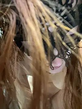 Snapshot of Miacarry chatting on 02.07.26 Miacarry online show from 02.07.26