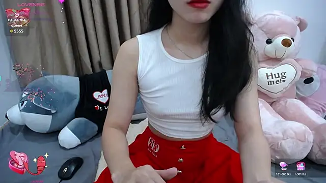 Snapshot of Amila-xoxo chatting on 10.24.25 Amila-xoxo online show from 10.24.25