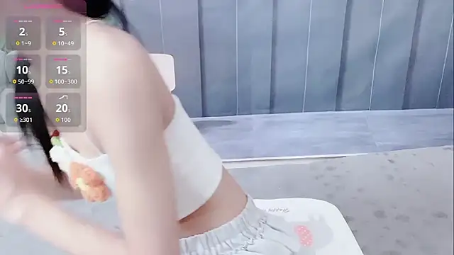 Sarah-ery online show from 10.24.25