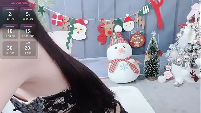 Sarah-ery online show from 11.25.25