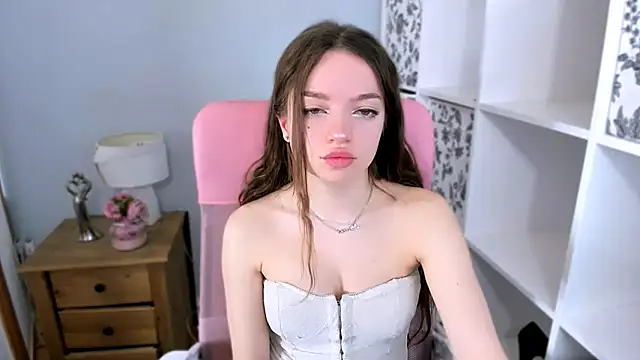 GraceLips online show from 03.26.26