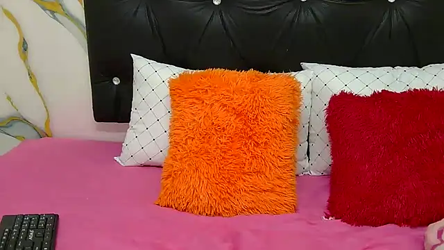 BarbieGirly online show from 11.14.25