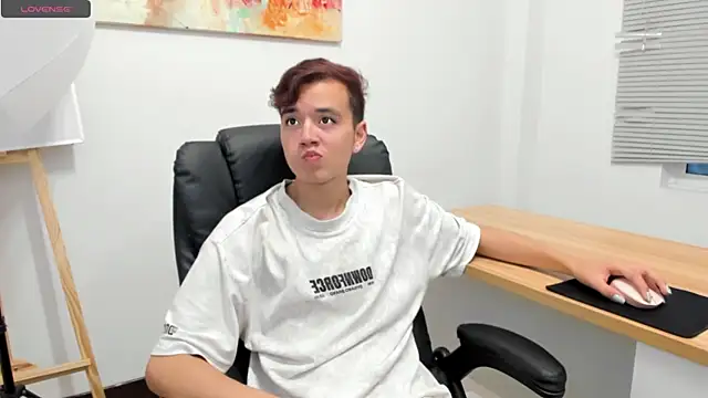 bunny maxi online show from 10.29.25