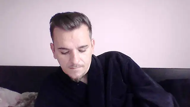 Snapshot of Huge_cock22cm chatting on 10.01.25 Huge cock22cm online show from 10.01.25