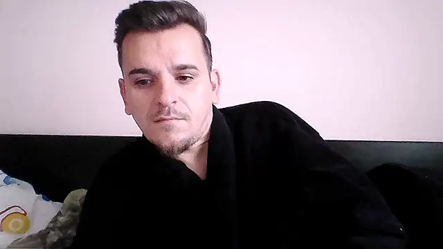 Snapshot of Huge_cock22cm chatting on 10.06.25 Huge cock22cm online show from 10.06.25