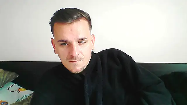 Snapshot of Huge_cock22cm chatting on 10.16.25 Huge cock22cm online show from 10.16.25