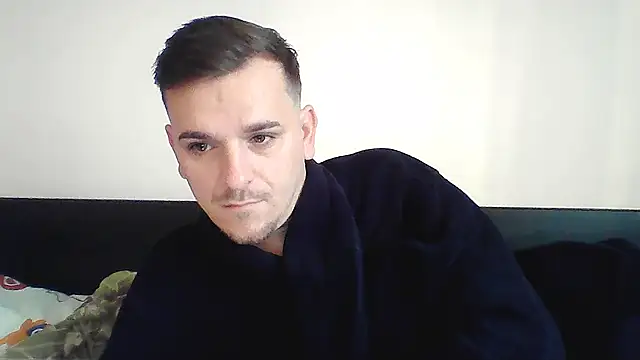 Snapshot of Huge_cock22cm chatting on 10.17.25 Huge cock22cm online show from 10.17.25