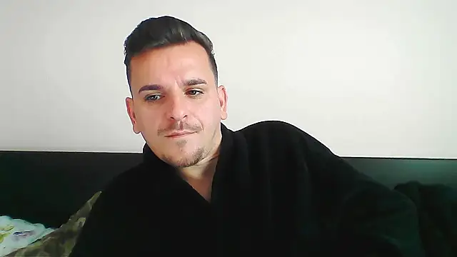 Snapshot of Huge_cock22cm chatting on 10.20.25 Huge cock22cm online show from 10.20.25