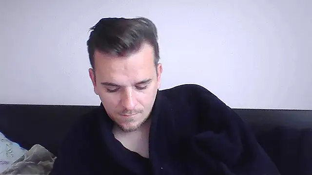 Snapshot of Huge_cock22cm chatting on 11.08.25 Huge cock22cm online show from 11.08.25