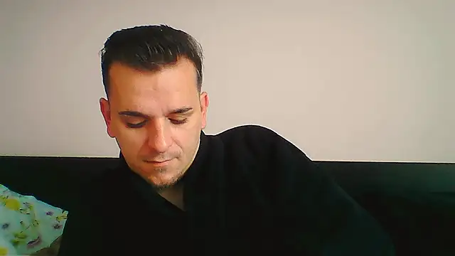 Snapshot of Huge_cock22cm chatting on 11.16.25 Huge cock22cm online show from 11.16.25