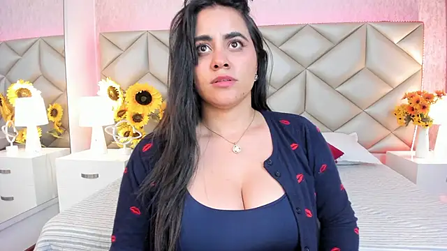 Brenda Garcia online show from 11.13.25