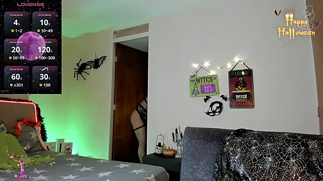 Snapshot of karimhunt chatting on 10.26.25 karimhunt online show from 10.26.25