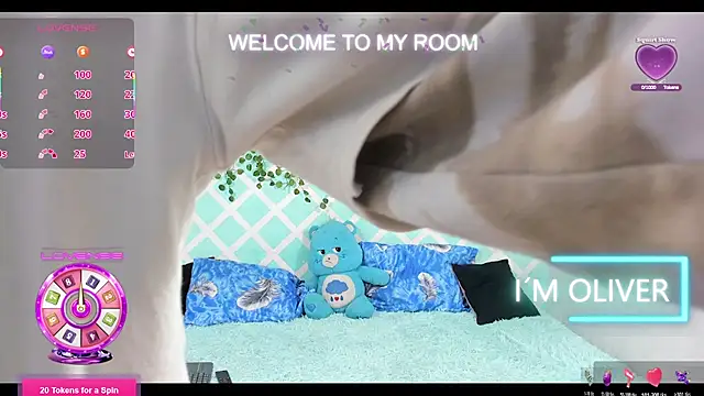 oliverhot2005 online show from 11.20.25