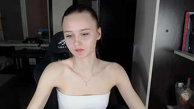 Snapshot of _Sansa_stark_ chatting on 03.02.25 Sansa stark online show from 03.02.25