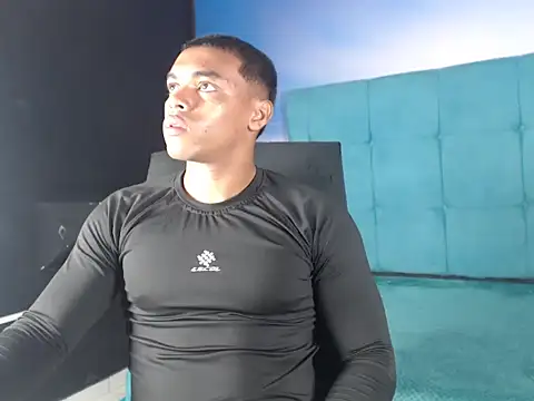 Snapshot of SexyBigCock01 chatting on 11.07.25 SexyBigCock01 online show from 11.07.25