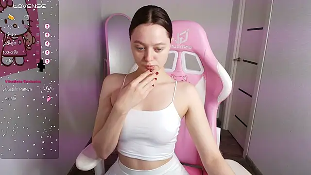 Snapshot of n0_nude chatting on 10.10.25 n0 nude online show from 10.10.25