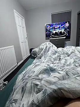 Snapshot of roxy_bigtits1 chatting on 12.24.24 roxy bigtits1 online show from 12.24.24