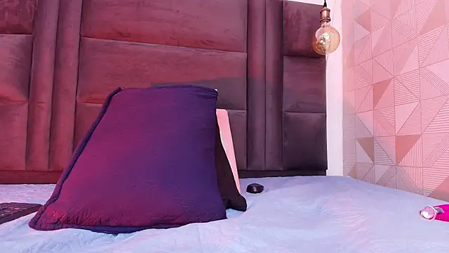 hot dione online show from 10.03.25