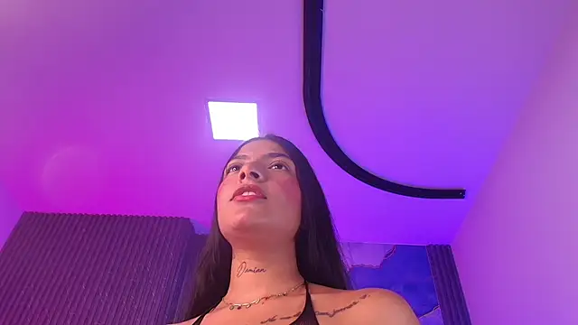 hot dione online show from 04.11.26