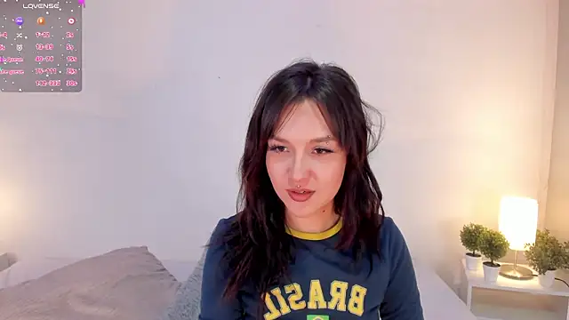 isa molly online show from 02.13.25