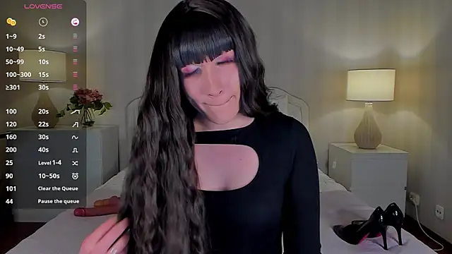 valeriasecret online show from 12.16.24