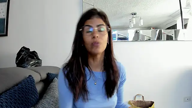 karlina charlotte1 online show from 03.03.25