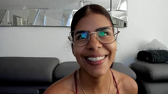 karlina charlotte1 online show from 03.21.25
