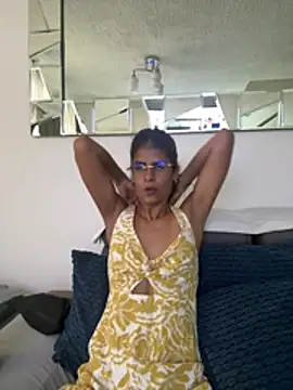 Snapshot of karlina_charlotte1 chatting on 07.15.26 karlina charlotte1 online show from 07.15.26