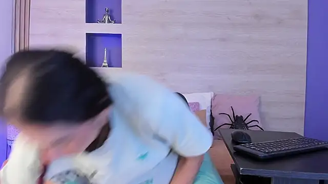 Dakotagloss online show from 10.24.25