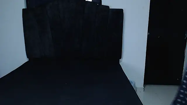 Ariel Zeo1 online show from 03.17.26