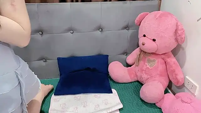 Funikio online show from 03.08.25