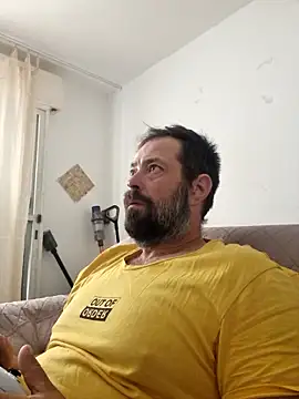 Snapshot of zefside42 chatting on 10.31.25 zefside42 online show from 10.31.25