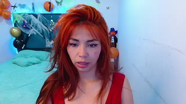 Snapshot of Aylinn_diaz chatting on 10.29.25 Aylinn diaz online show from 10.29.25