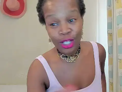 AfricanSquirtingQueen online show from 01.18.26