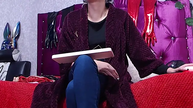 AyshaScott online show from 01.11.25