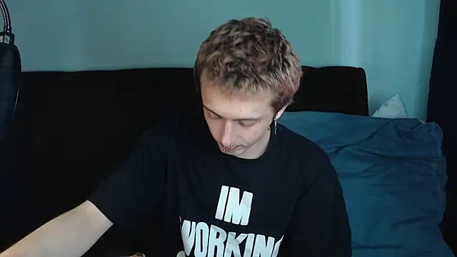 axxxturel online show from 12.10.24