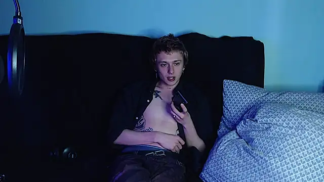 axxxturel online show from 12.26.24